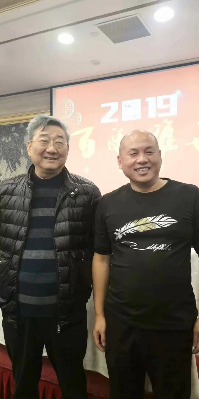 美术师刘侠：笔墨丹青传艺韵，勾勒书画新世界！